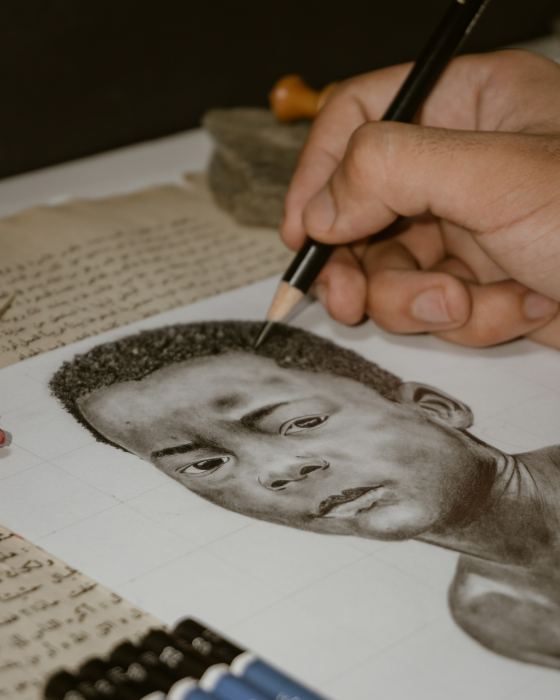 Portrait en cours, au crayon — Crayon